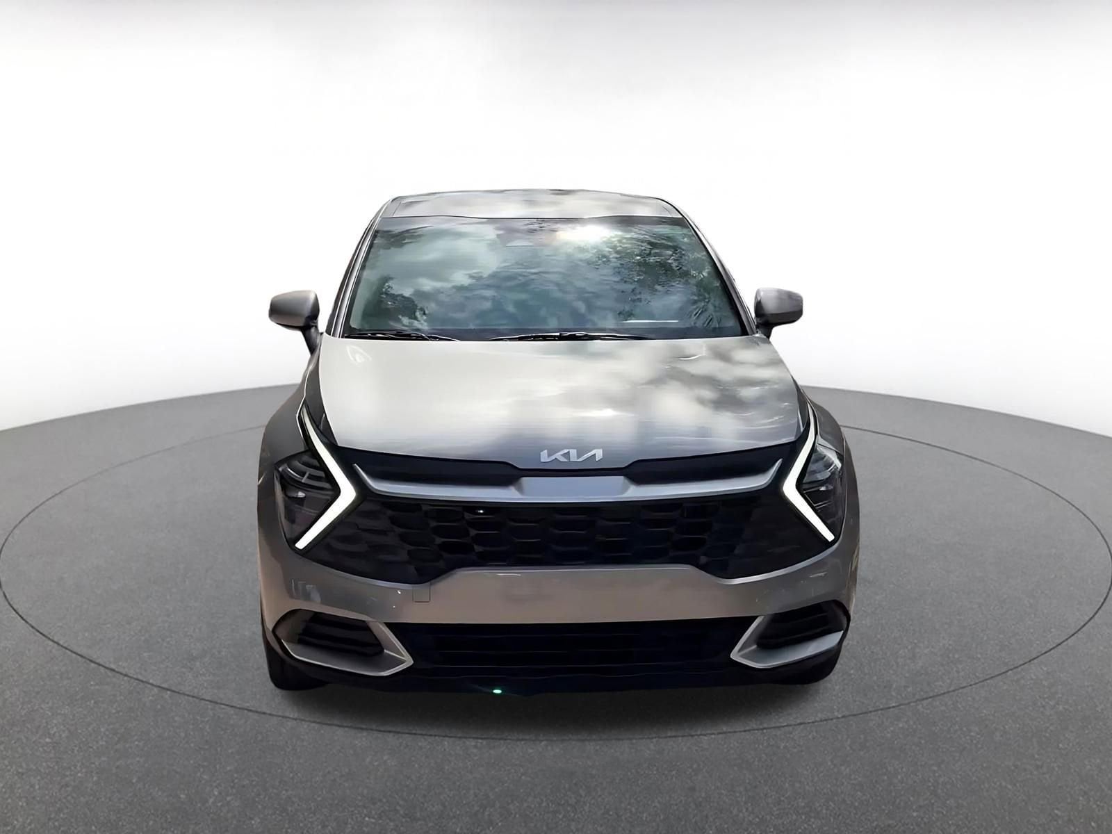 Thumbnail: 2025 Kia Sportage - 4
