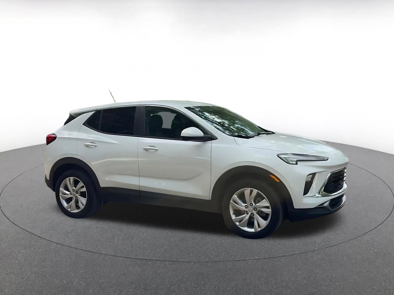 Thumbnail: 2025 Buick Encore GX - 2