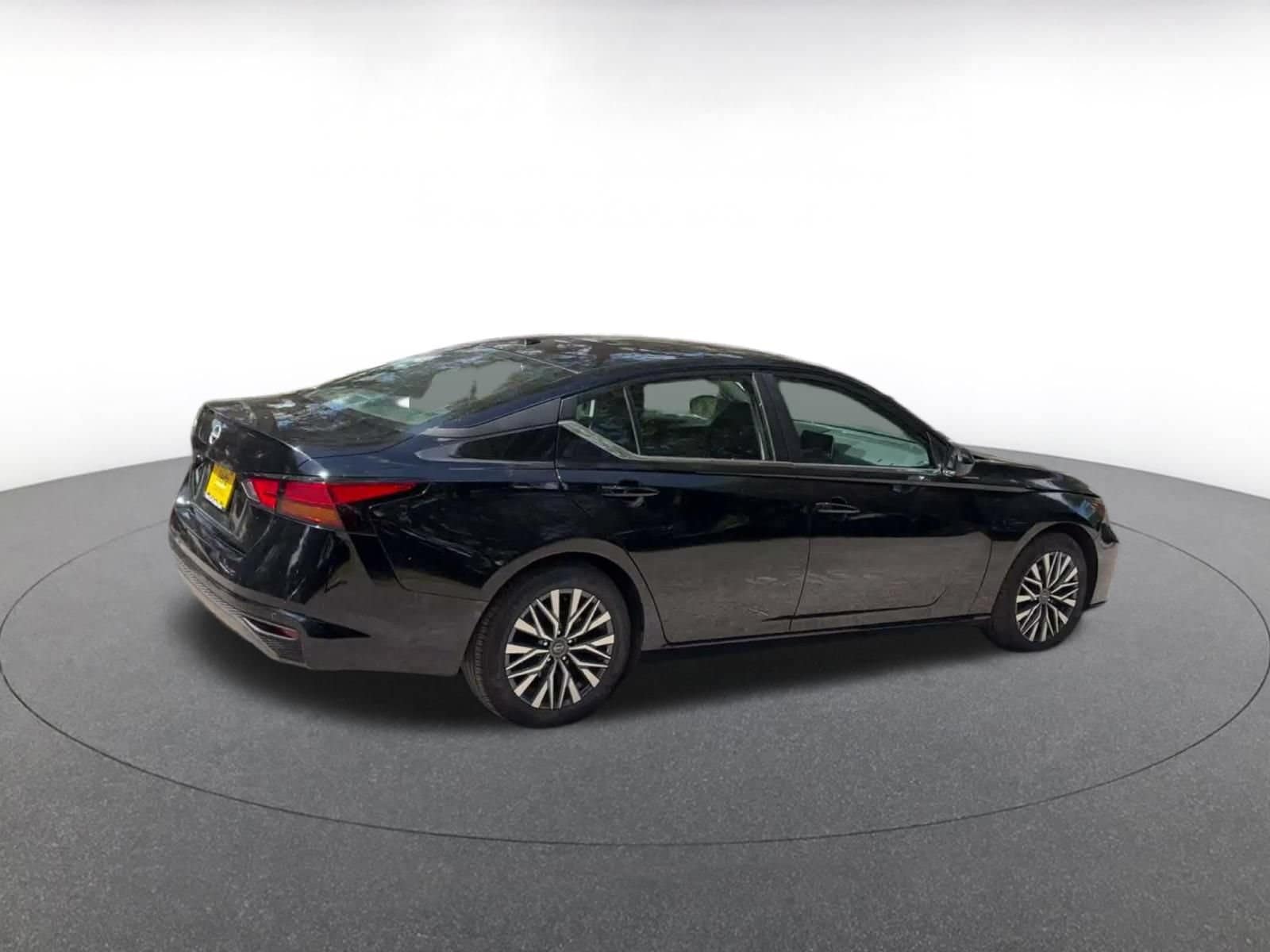 Thumbnail: 2026 Nissan Altima - 13