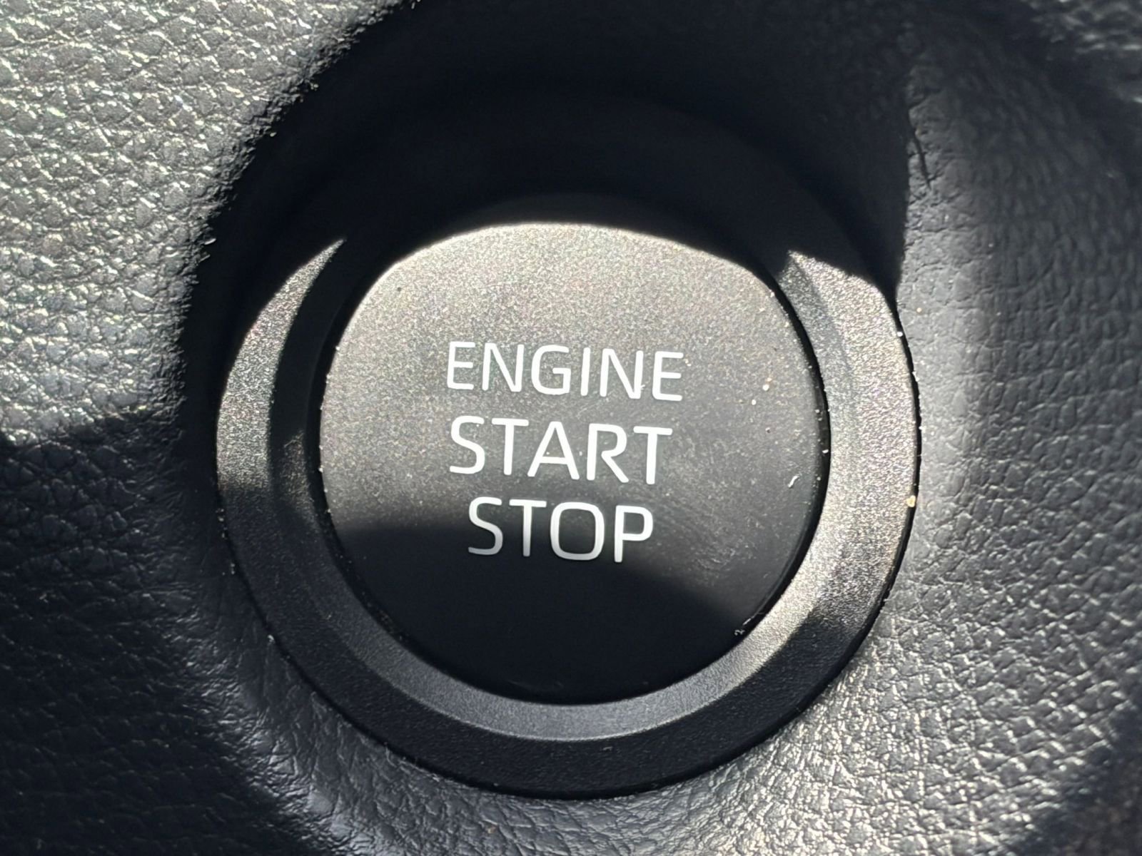 Thumbnail: 2025 Toyota Corolla Cross - 18