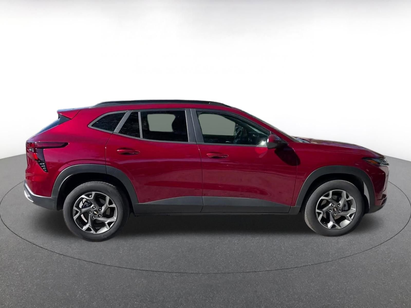 Thumbnail: 2025 Chevrolet Trax - 16
