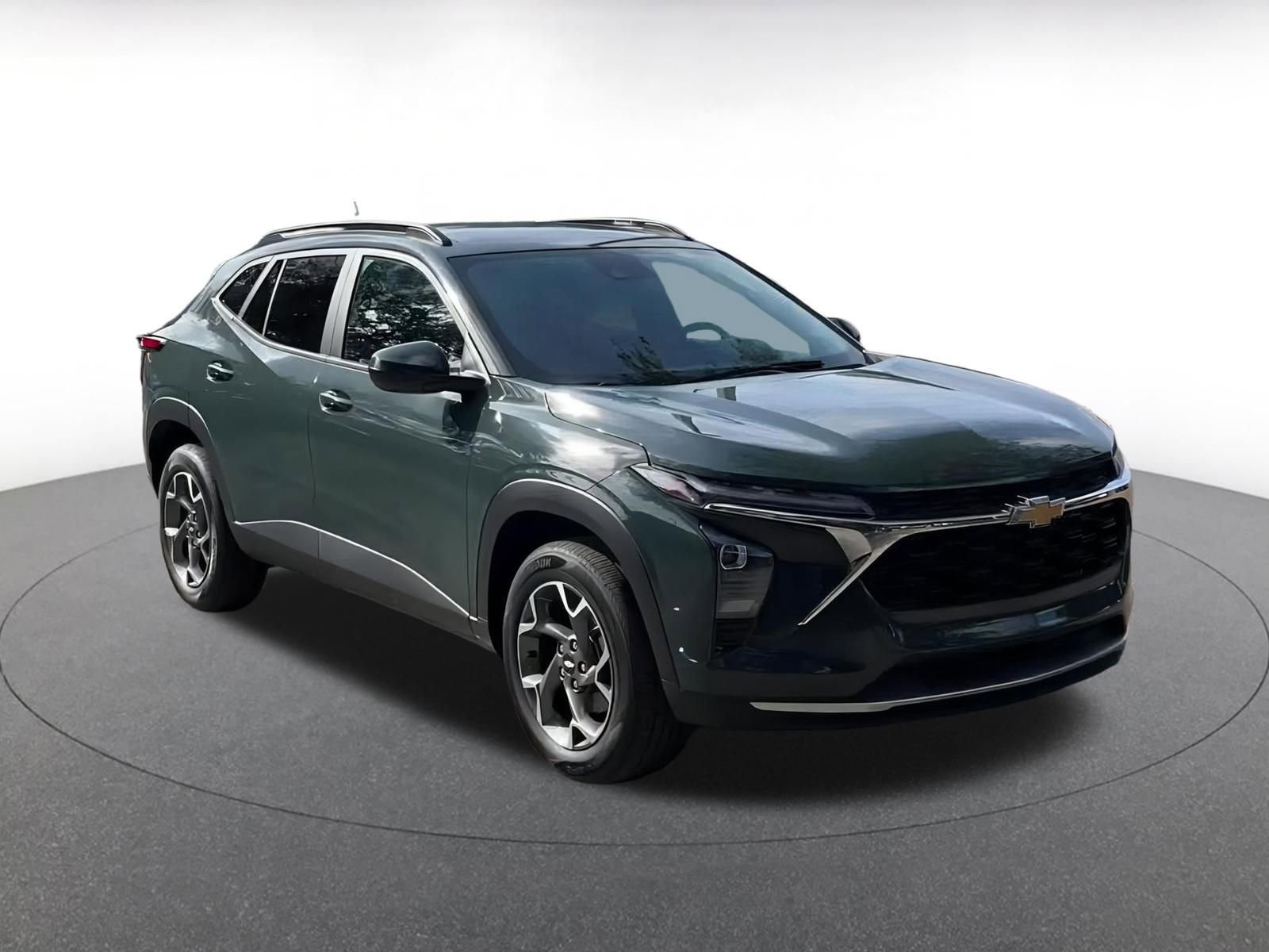 Thumbnail: 2025 Chevrolet Trax - 3