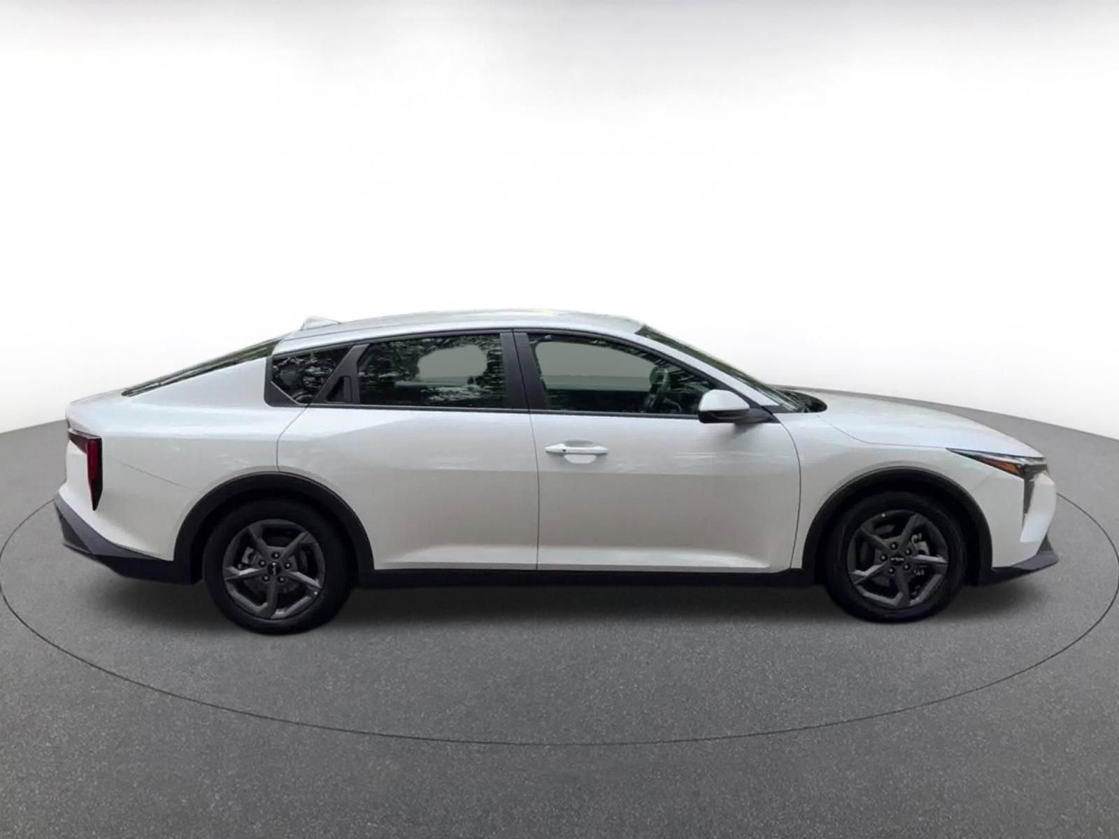 Thumbnail: 2025 Kia K4 - 17