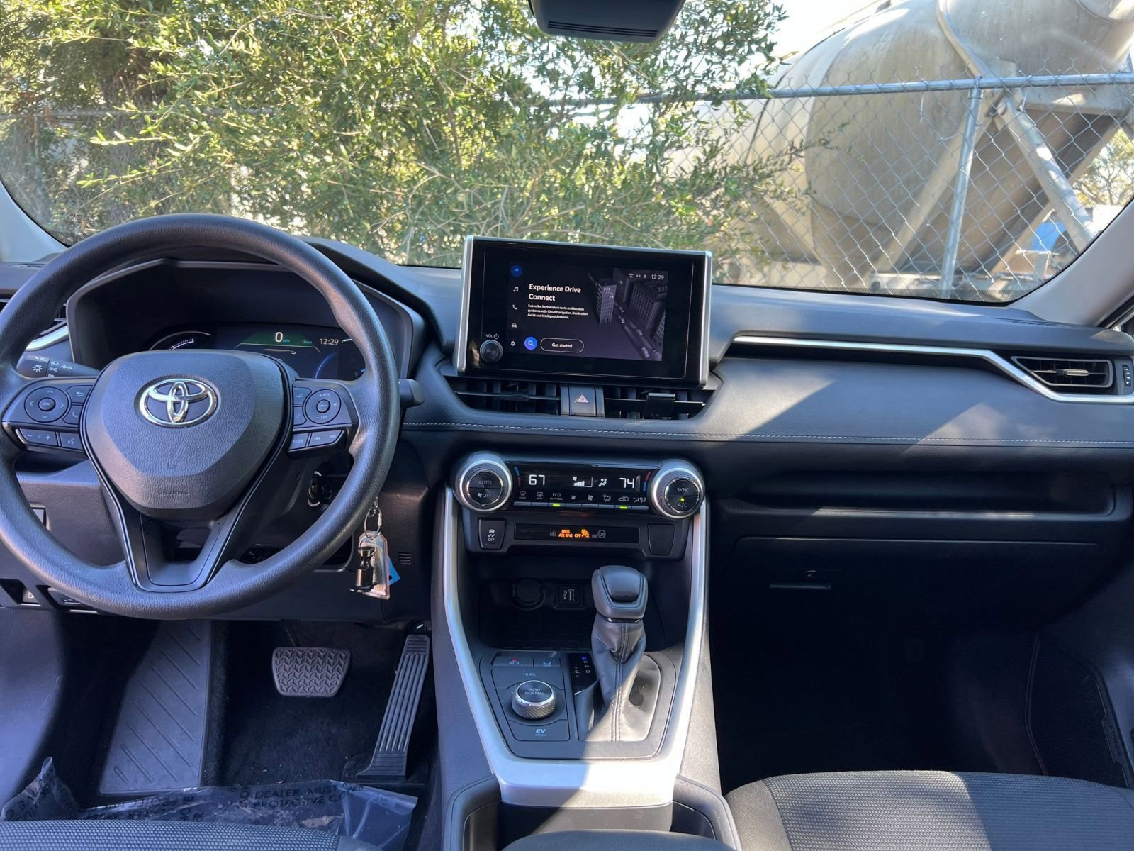 Thumbnail: 2025 Toyota RAV4 - 27