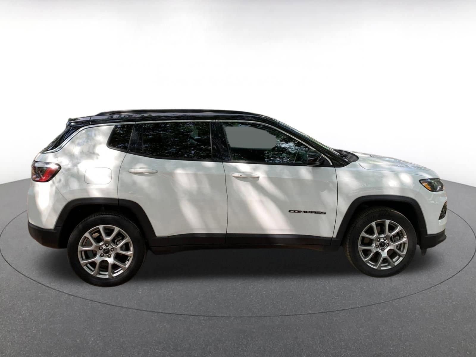 Thumbnail: 2025 Jeep Compass - 8