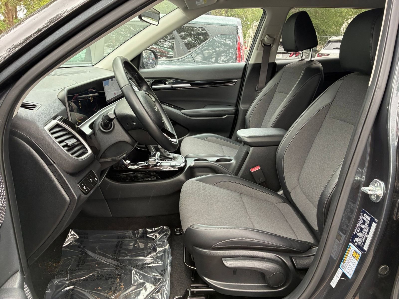 Thumbnail: 2025 Kia Seltos - 28