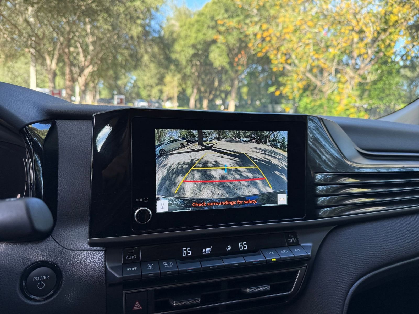 Thumbnail: 2025 Toyota Camry - 17