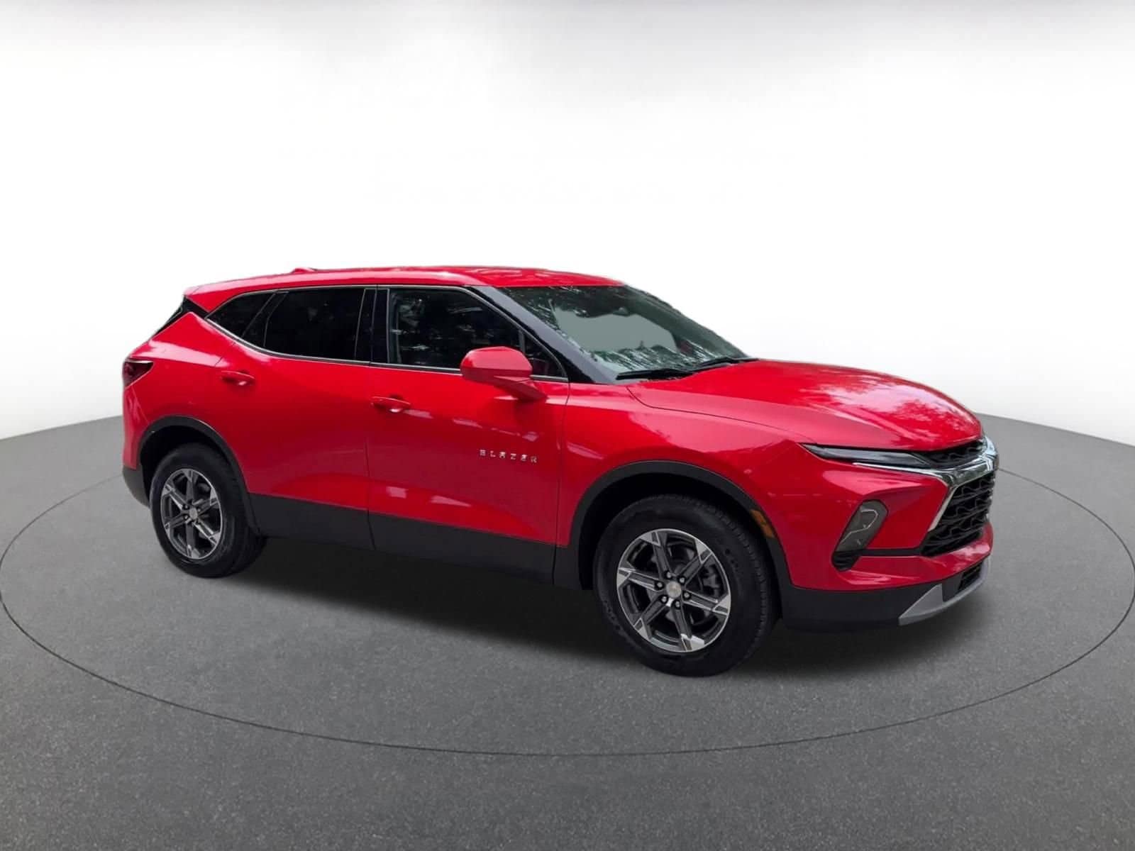 Thumbnail: 2025 Chevrolet Blazer - 2