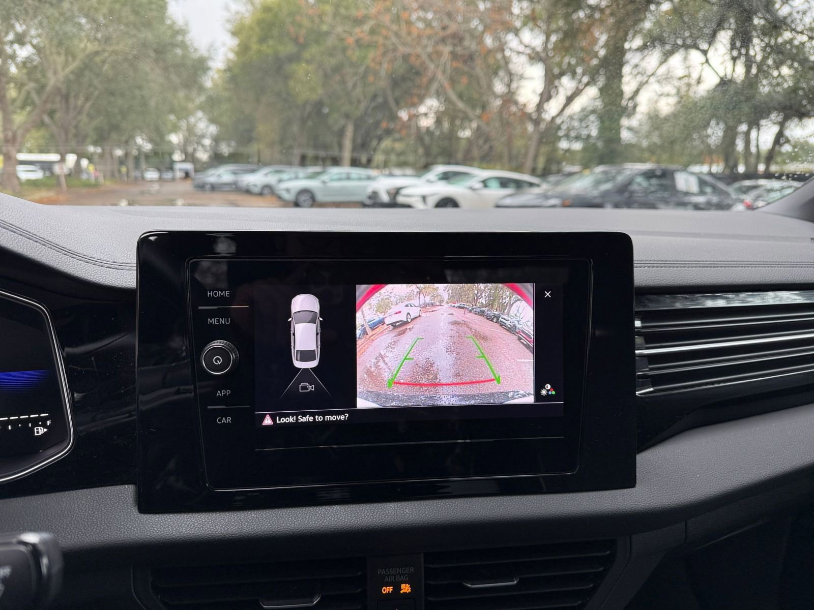 Thumbnail: 2025 Volkswagen Jetta - 17