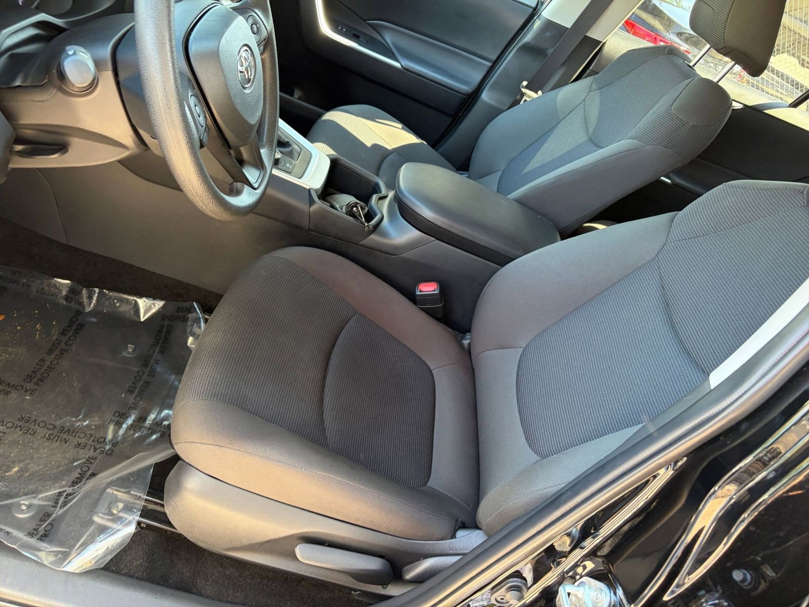 Thumbnail: 2025 Toyota RAV4 - 30