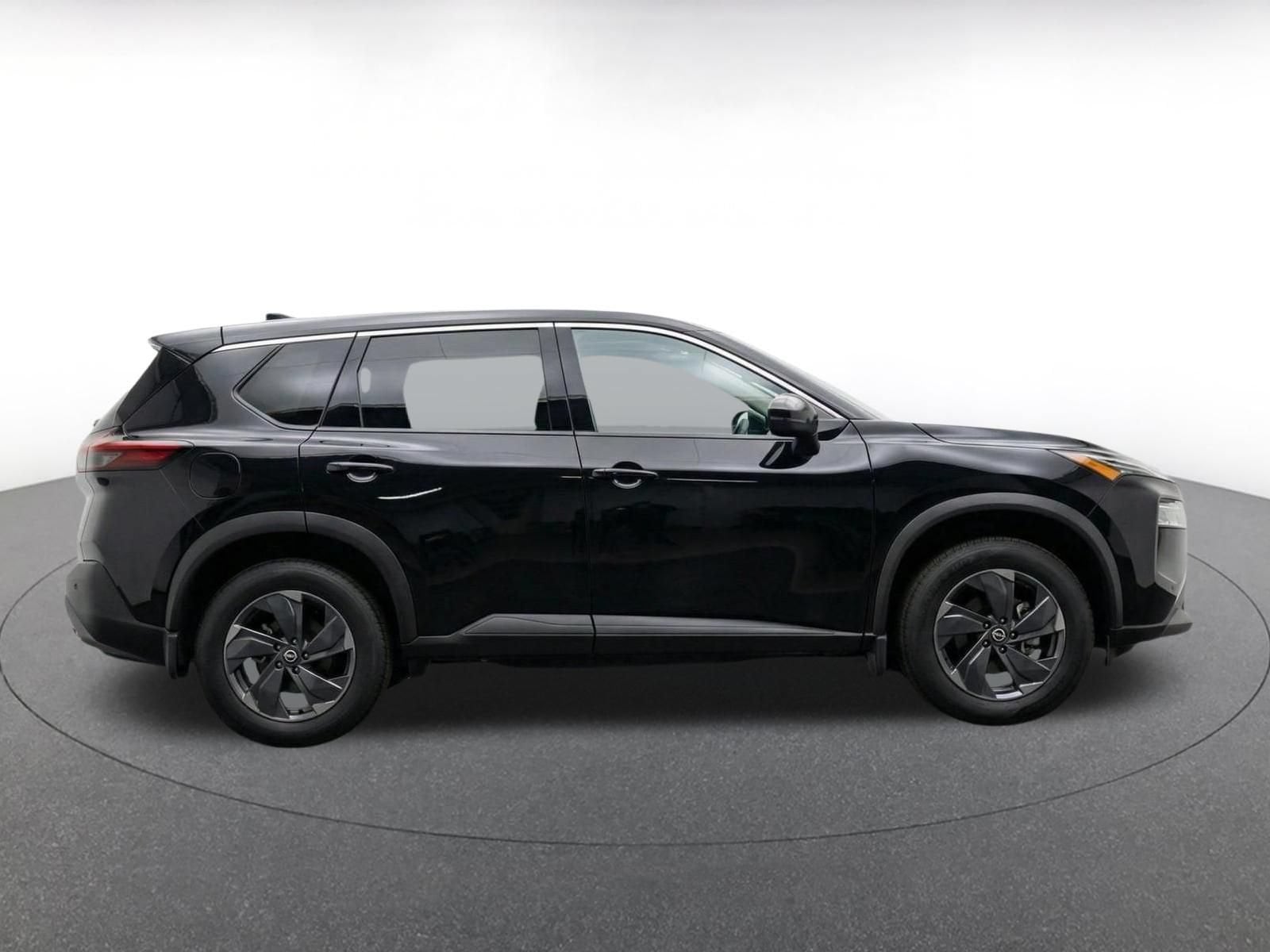 Thumbnail: 2025 Nissan Rogue - 8