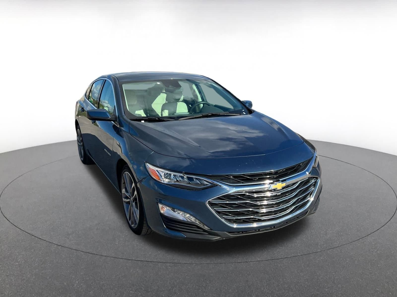2024 Chevrolet Malibu 2LT