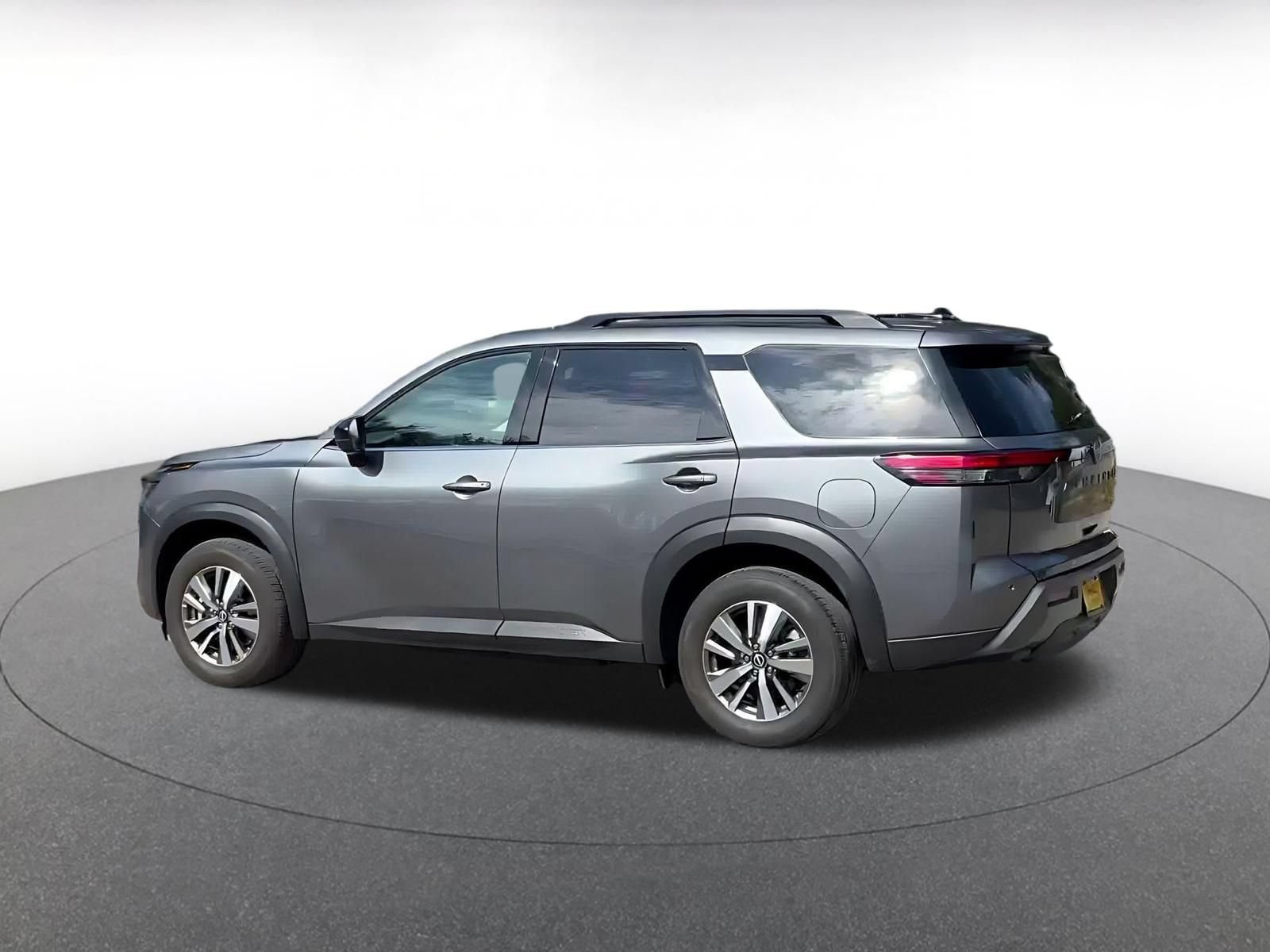 Thumbnail: 2026 Nissan Pathfinder - 9