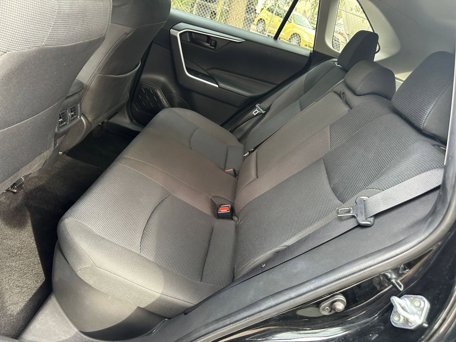 Thumbnail: 2025 Toyota RAV4 - 33