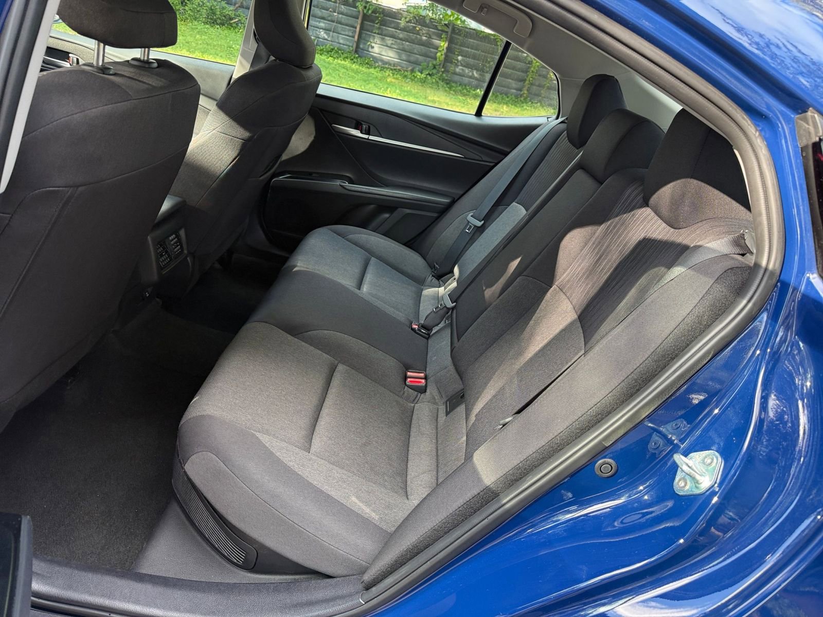 Thumbnail: 2025 Toyota Camry - 33