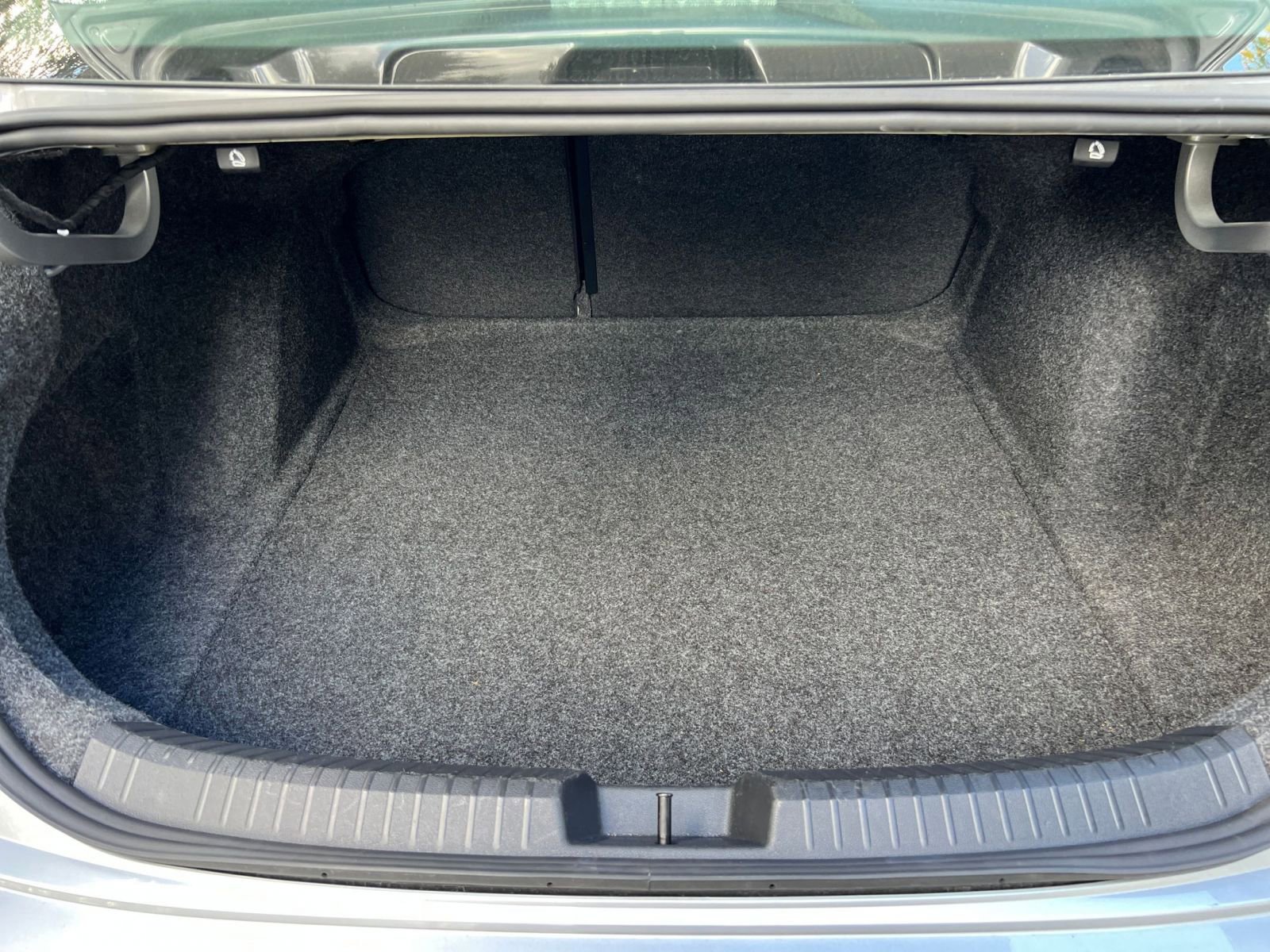 Thumbnail: 2025 Volkswagen Jetta - 24