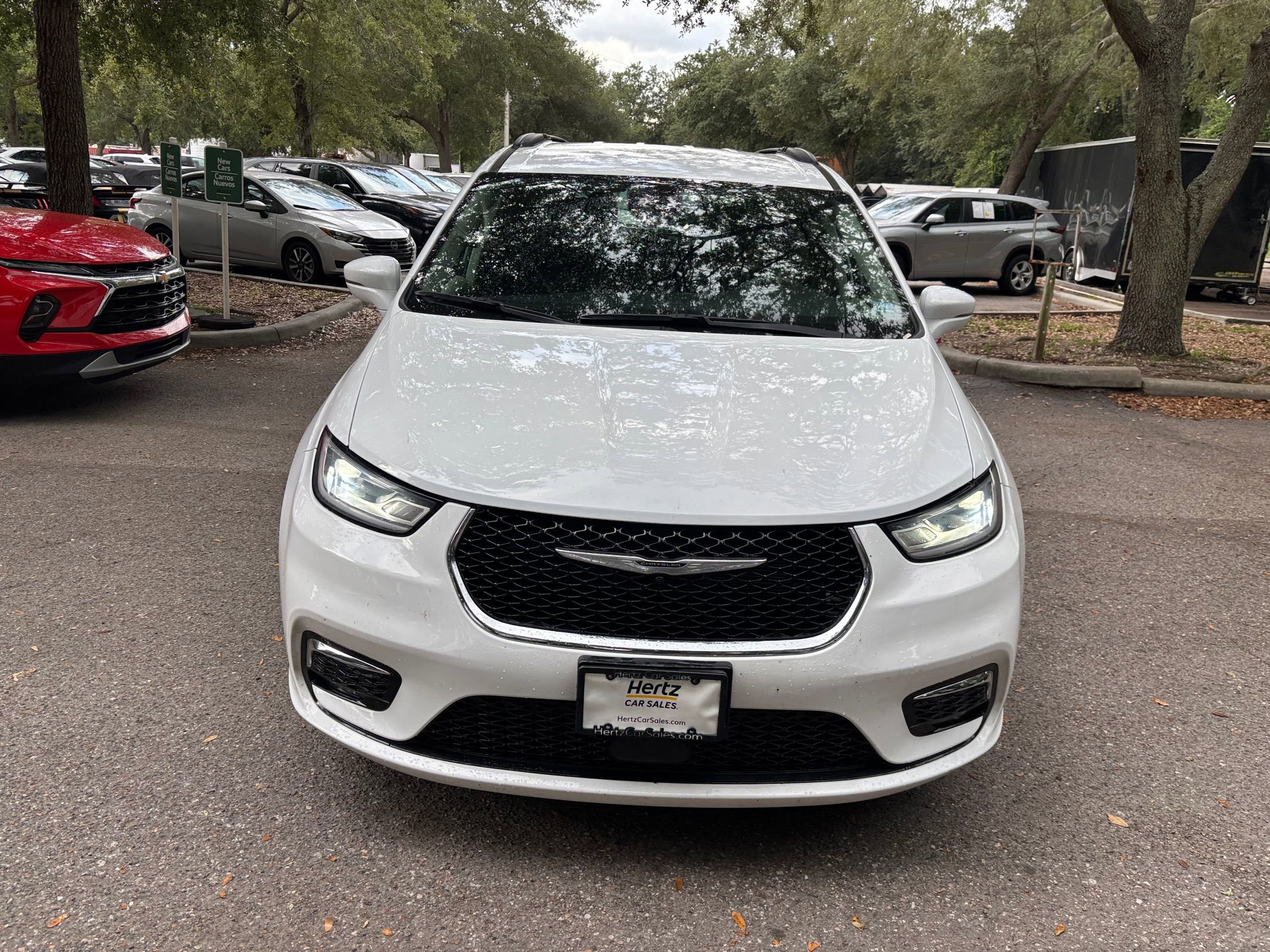 Thumbnail: 2022 Chrysler Pacifica - 11
