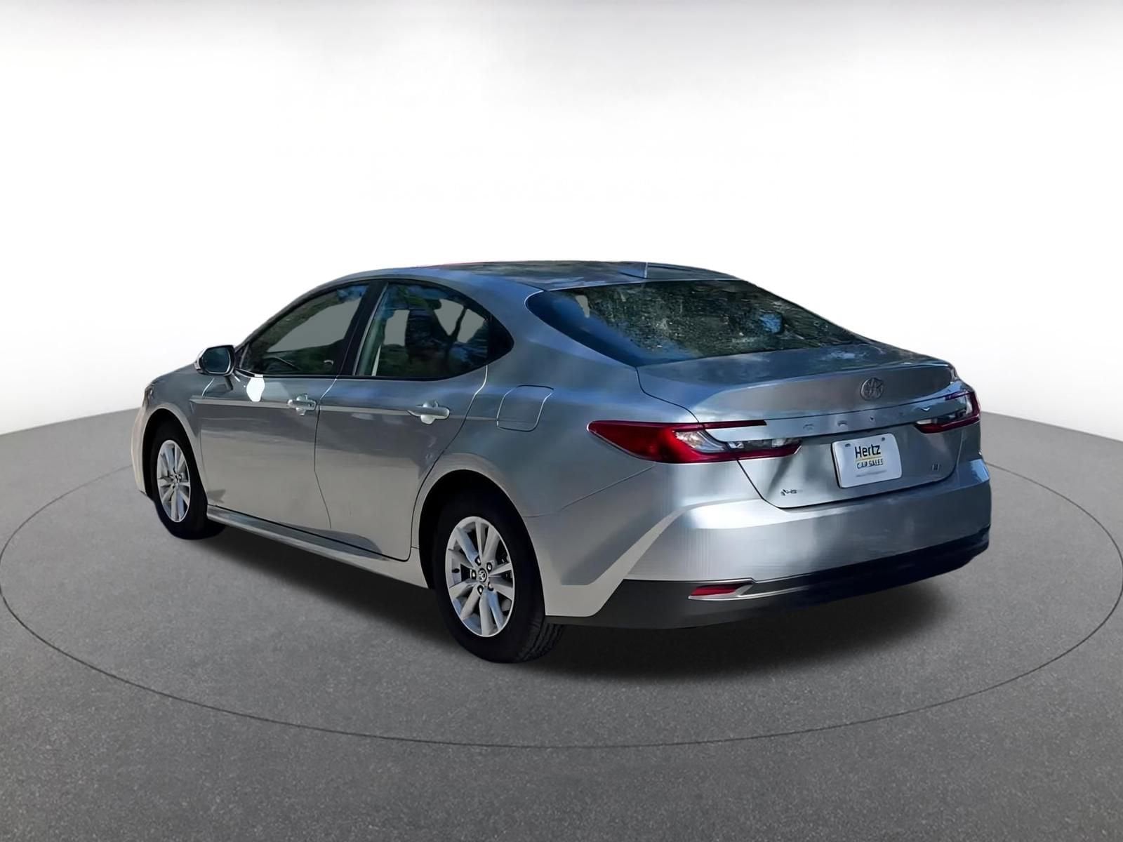 Thumbnail: 2025 Toyota Camry - 11