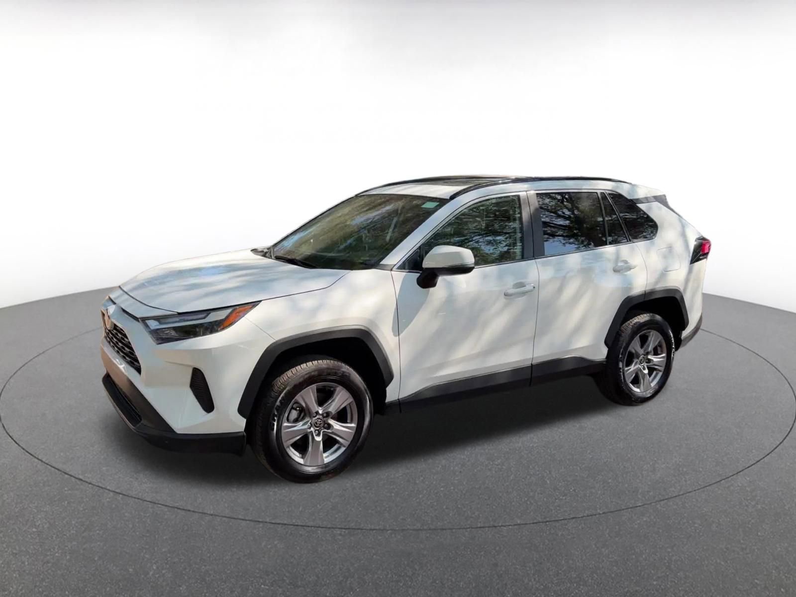 Thumbnail: 2025 Toyota RAV4 - 8