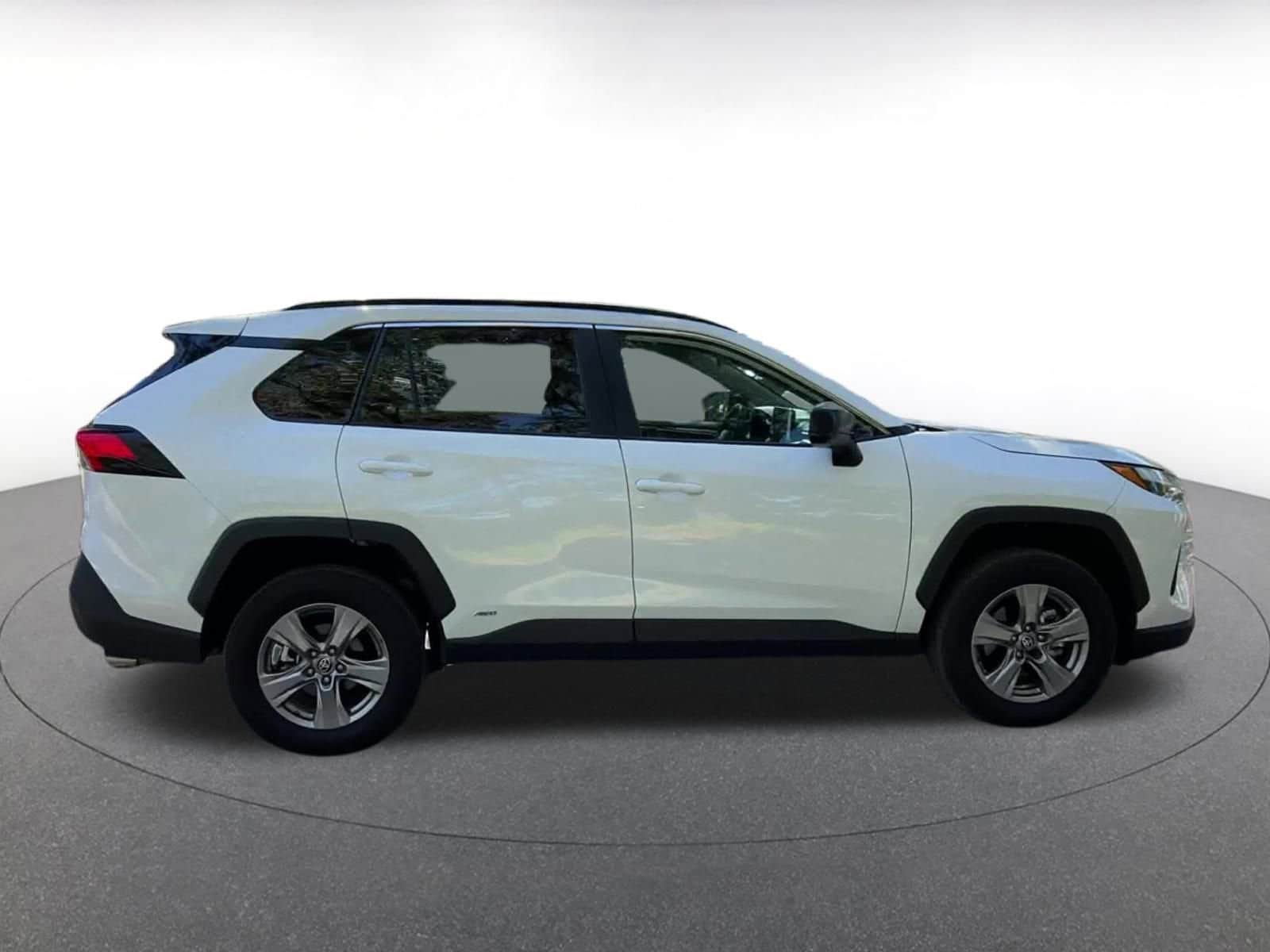 Thumbnail: 2025 Toyota RAV4 - 16