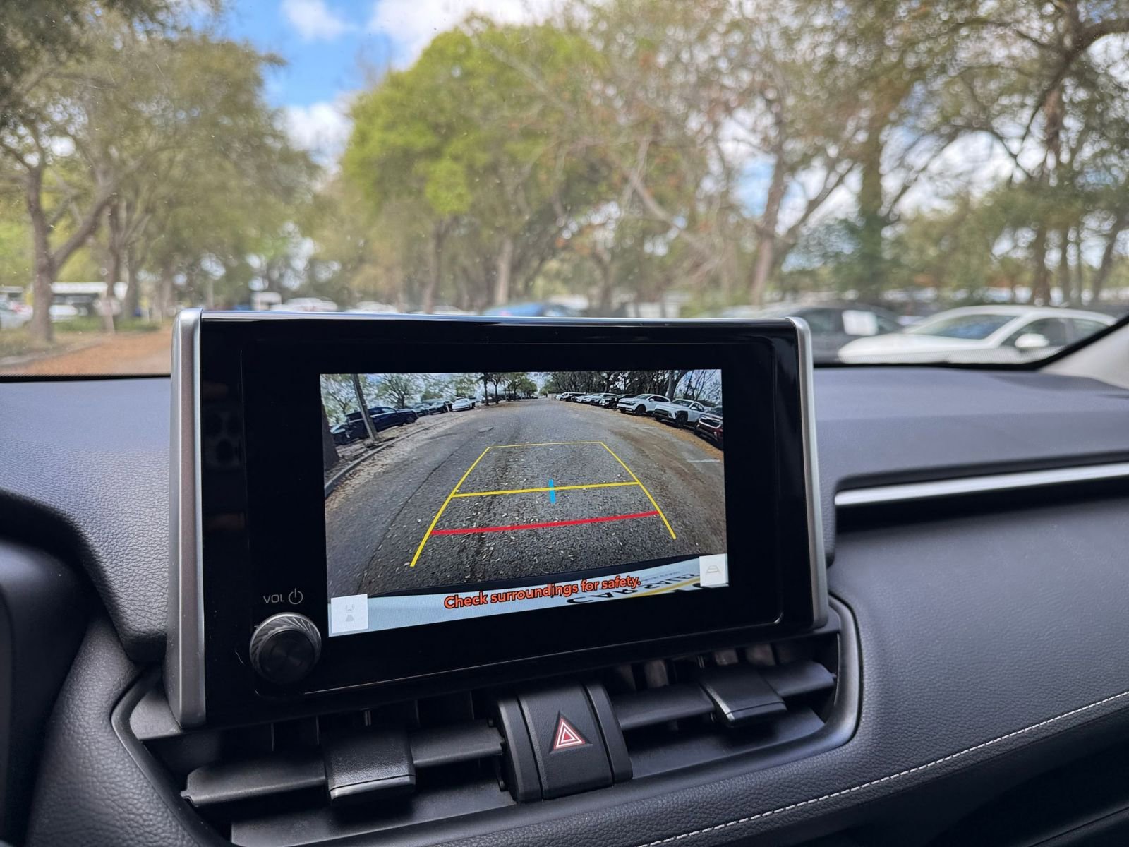 Thumbnail: 2025 Toyota RAV4 - 22