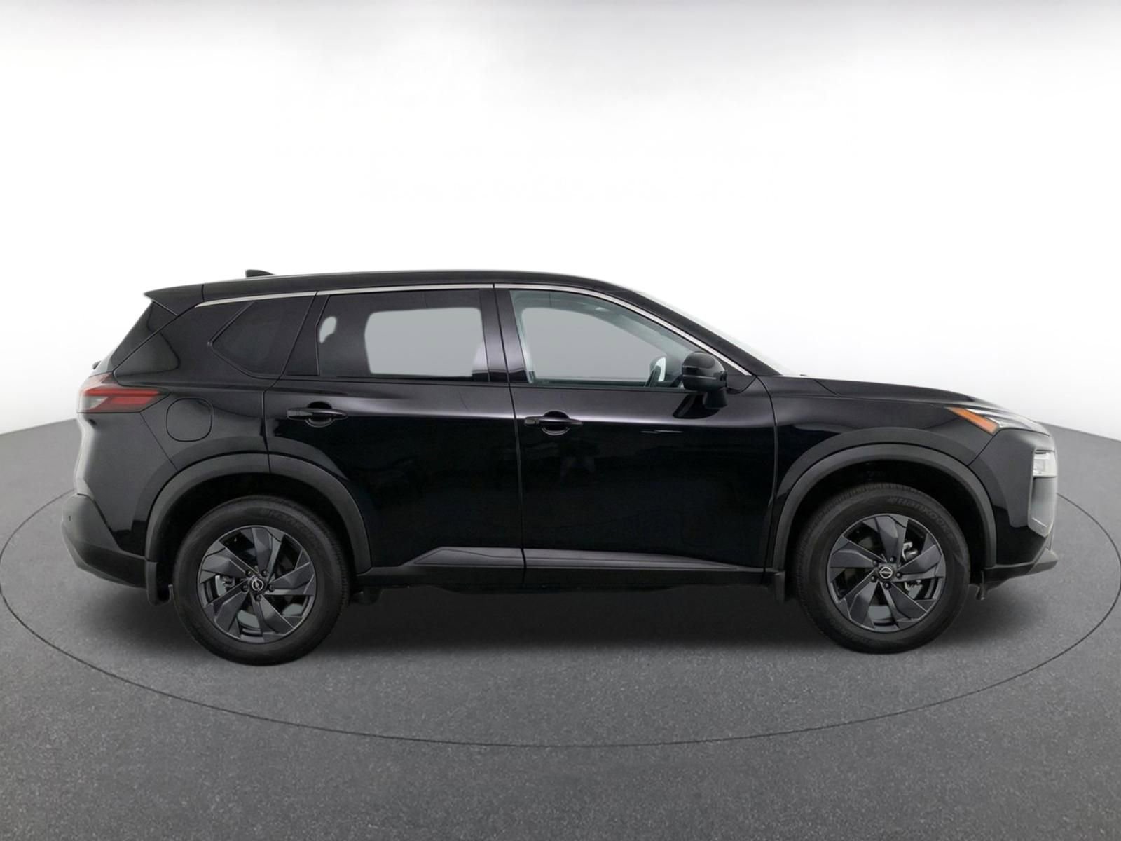 Thumbnail: 2025 Nissan Rogue - 10