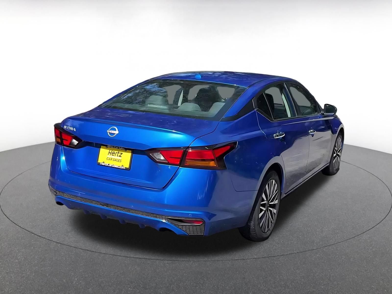 Thumbnail: 2025 Nissan Altima - 14