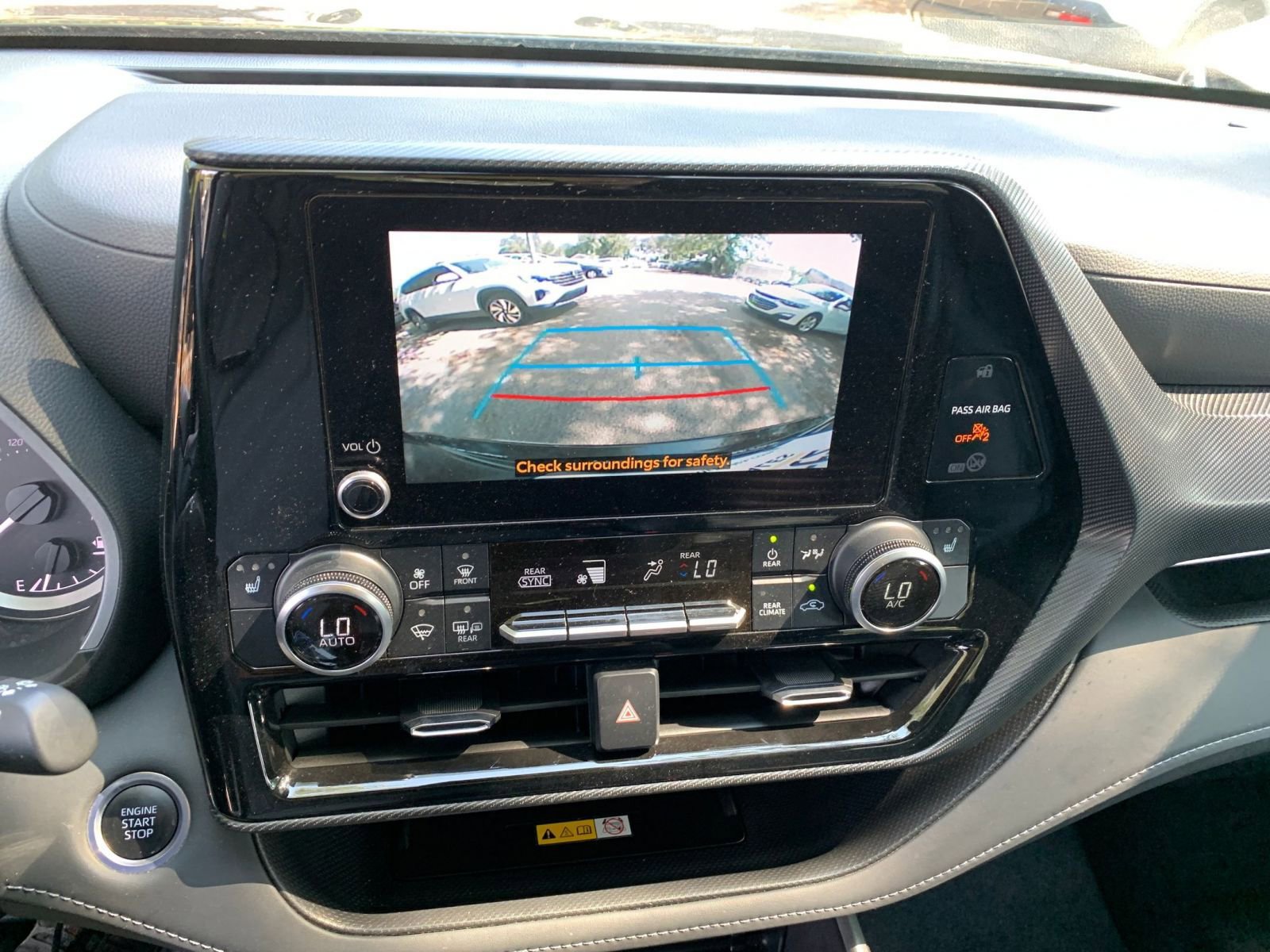 Thumbnail: 2024 Toyota Highlander - 17