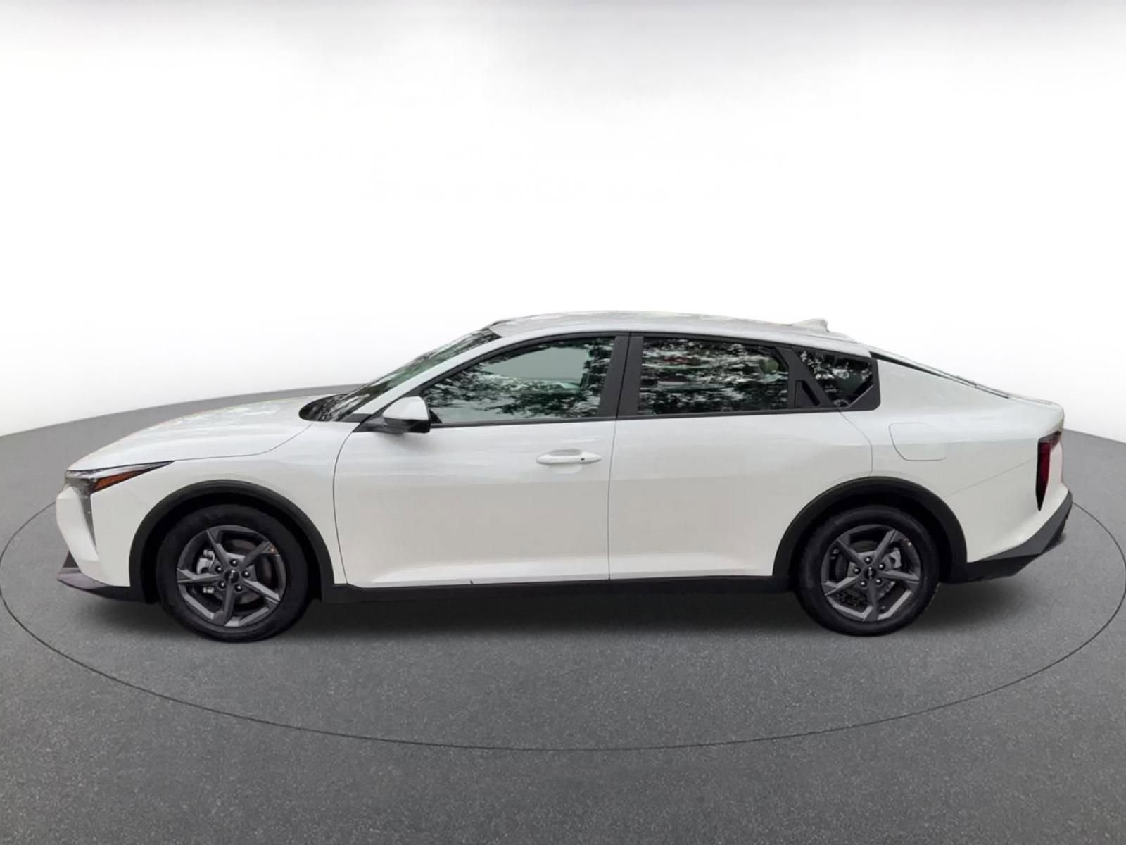 Thumbnail: 2025 Kia K4 - 9