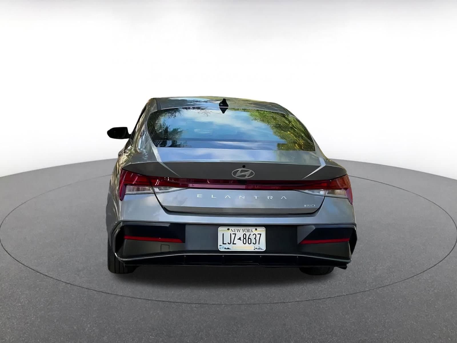 Thumbnail: 2025 Hyundai Elantra - 12