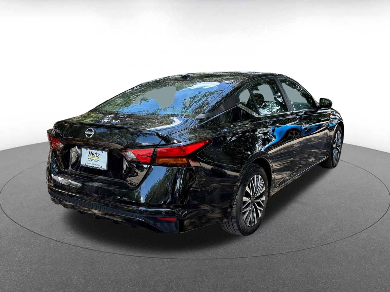 Thumbnail: 2025 Nissan Altima - 22