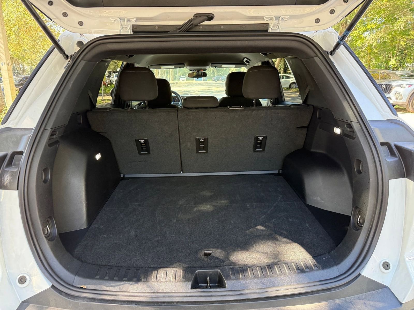 Thumbnail: 2025 Chevrolet Equinox - 24