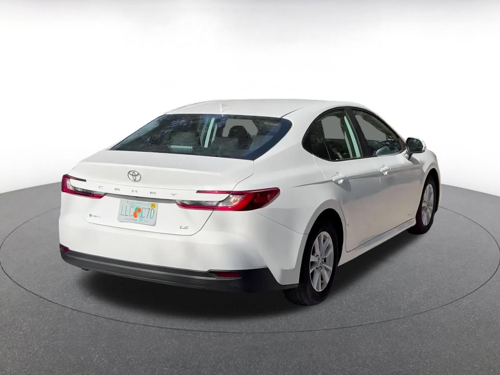 Thumbnail: 2025 Toyota Camry - 14