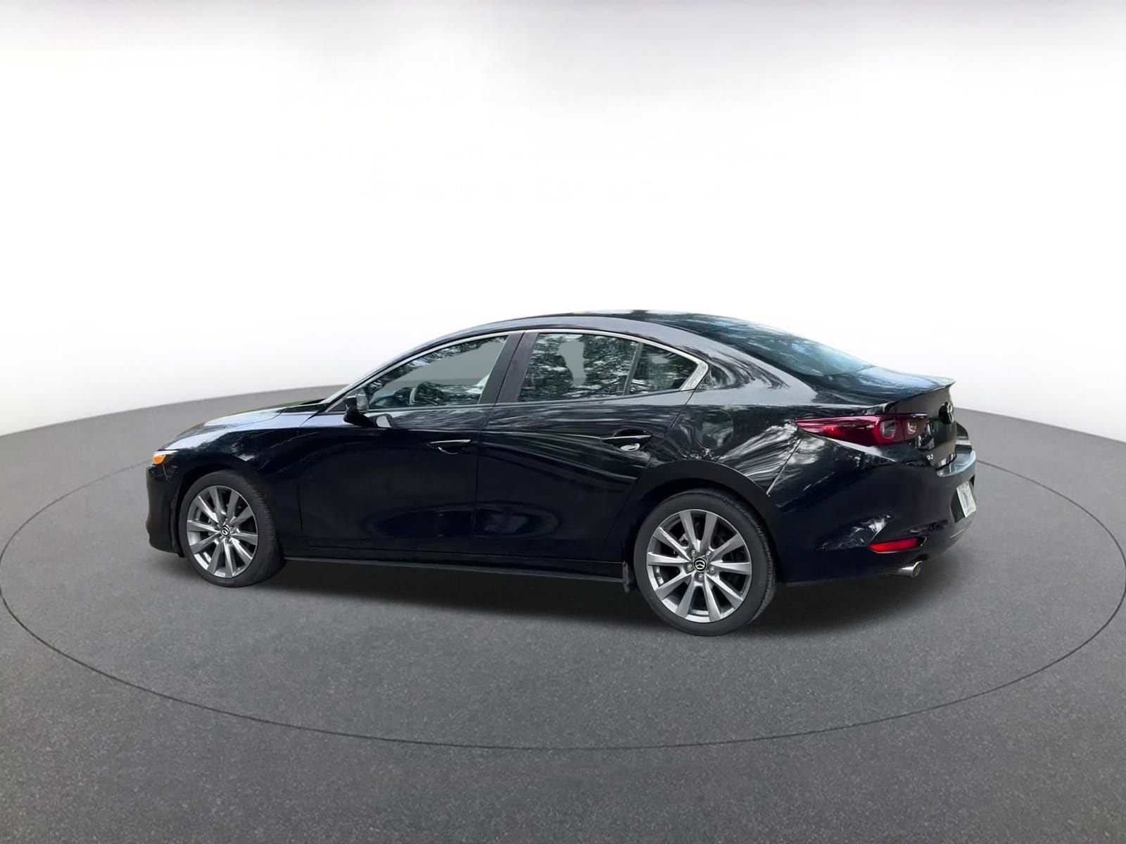 Thumbnail: 2025 Mazda Mazda3 - 10