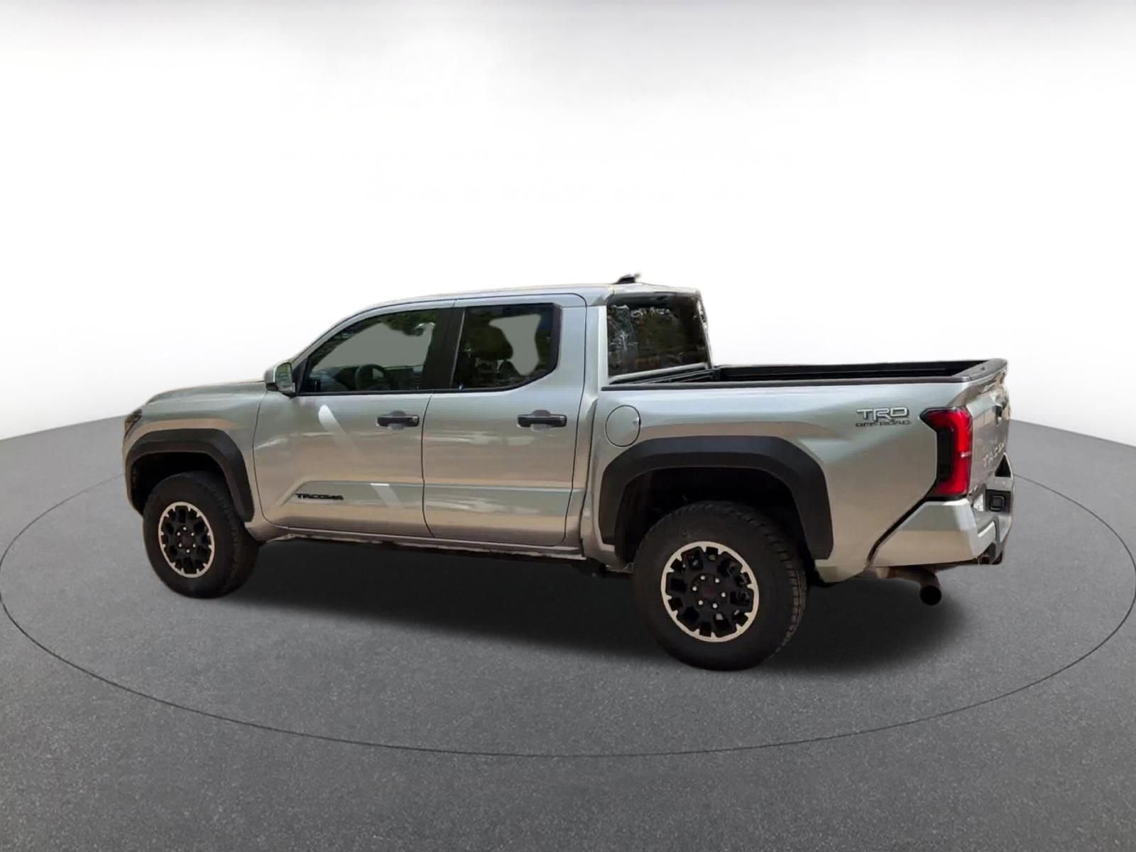 Thumbnail: 2025 Toyota Tacoma - 10