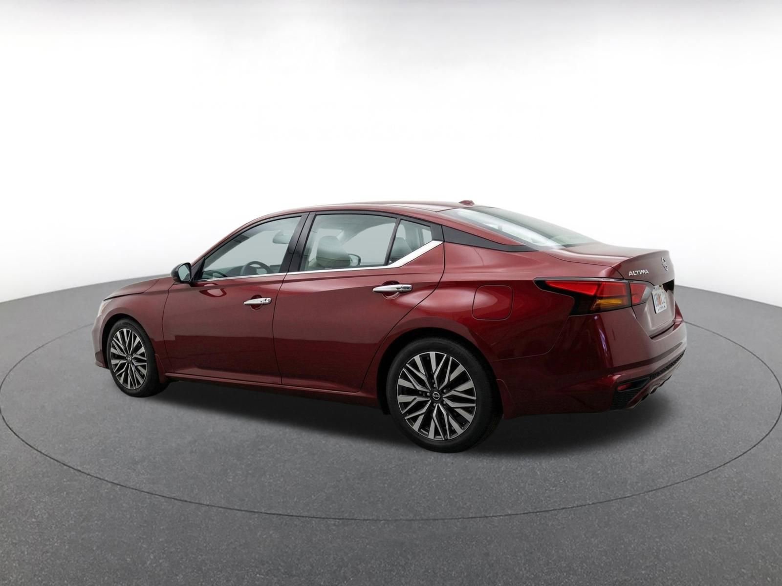 Thumbnail: 2025 Nissan Altima - 7