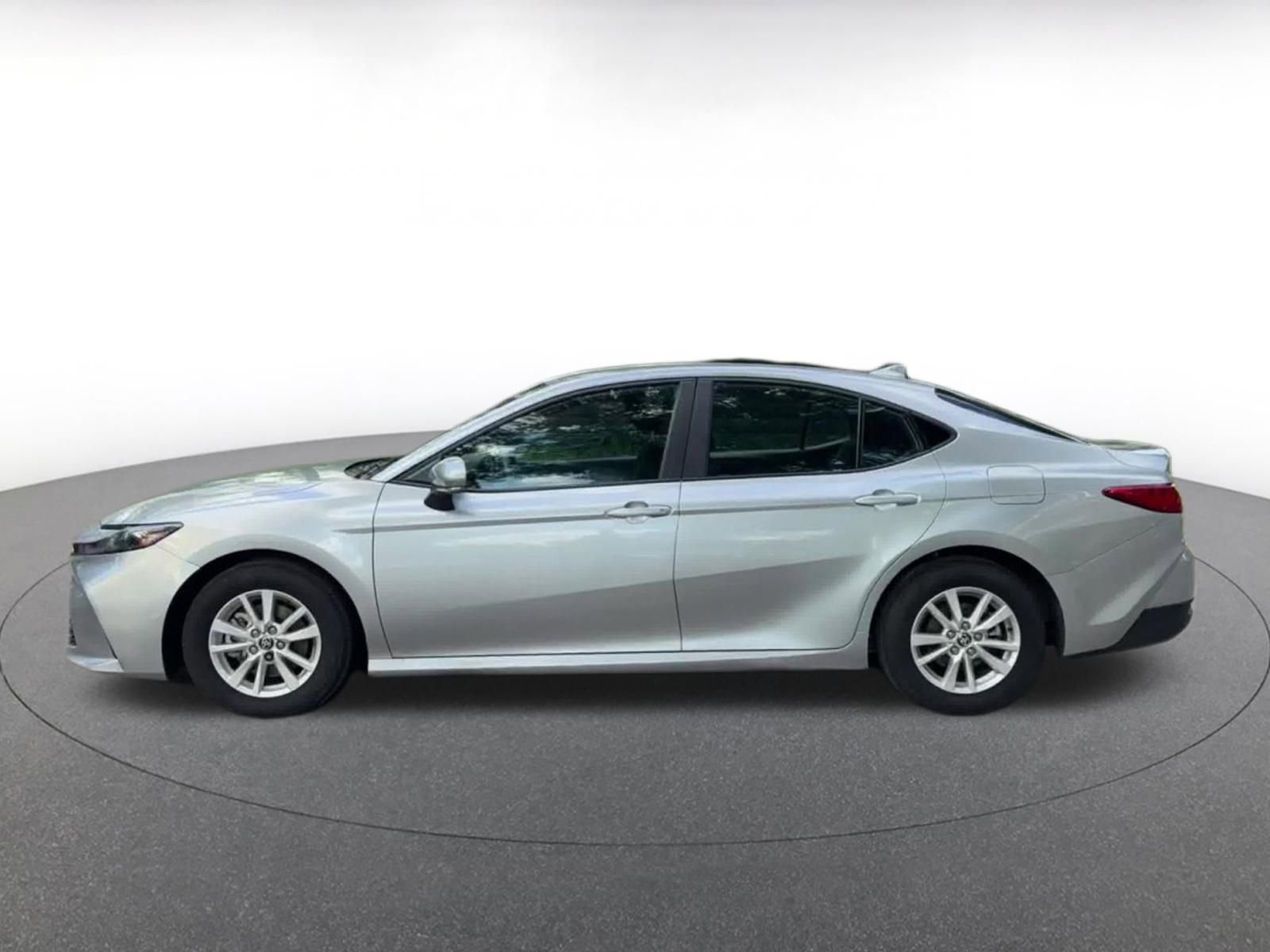 Thumbnail: 2025 Toyota Camry - 9