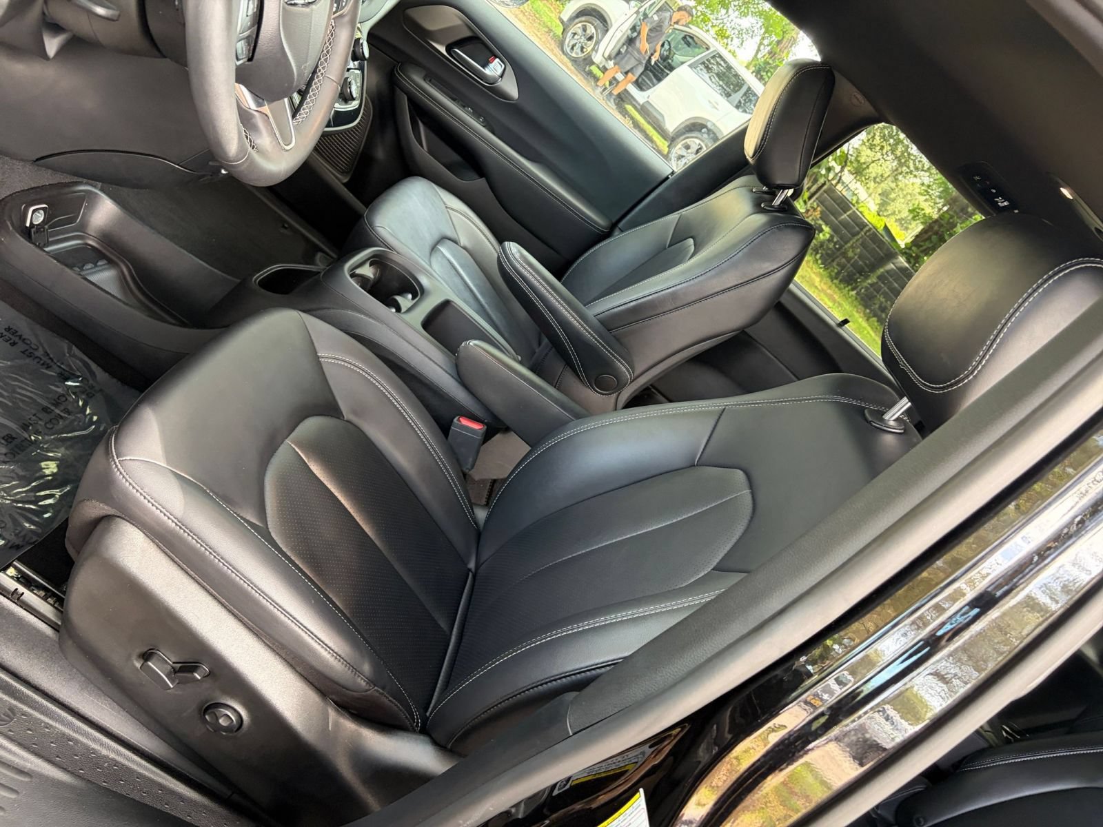 Thumbnail: 2025 Chrysler Pacifica - 34