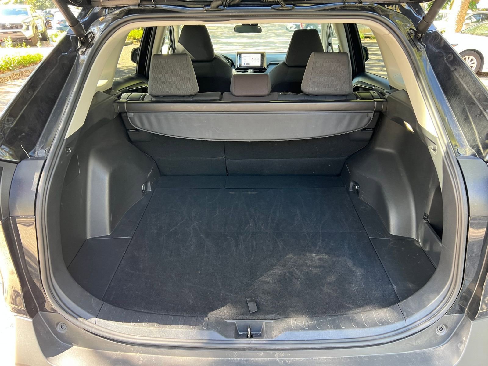 Thumbnail: 2025 Toyota RAV4 - 24