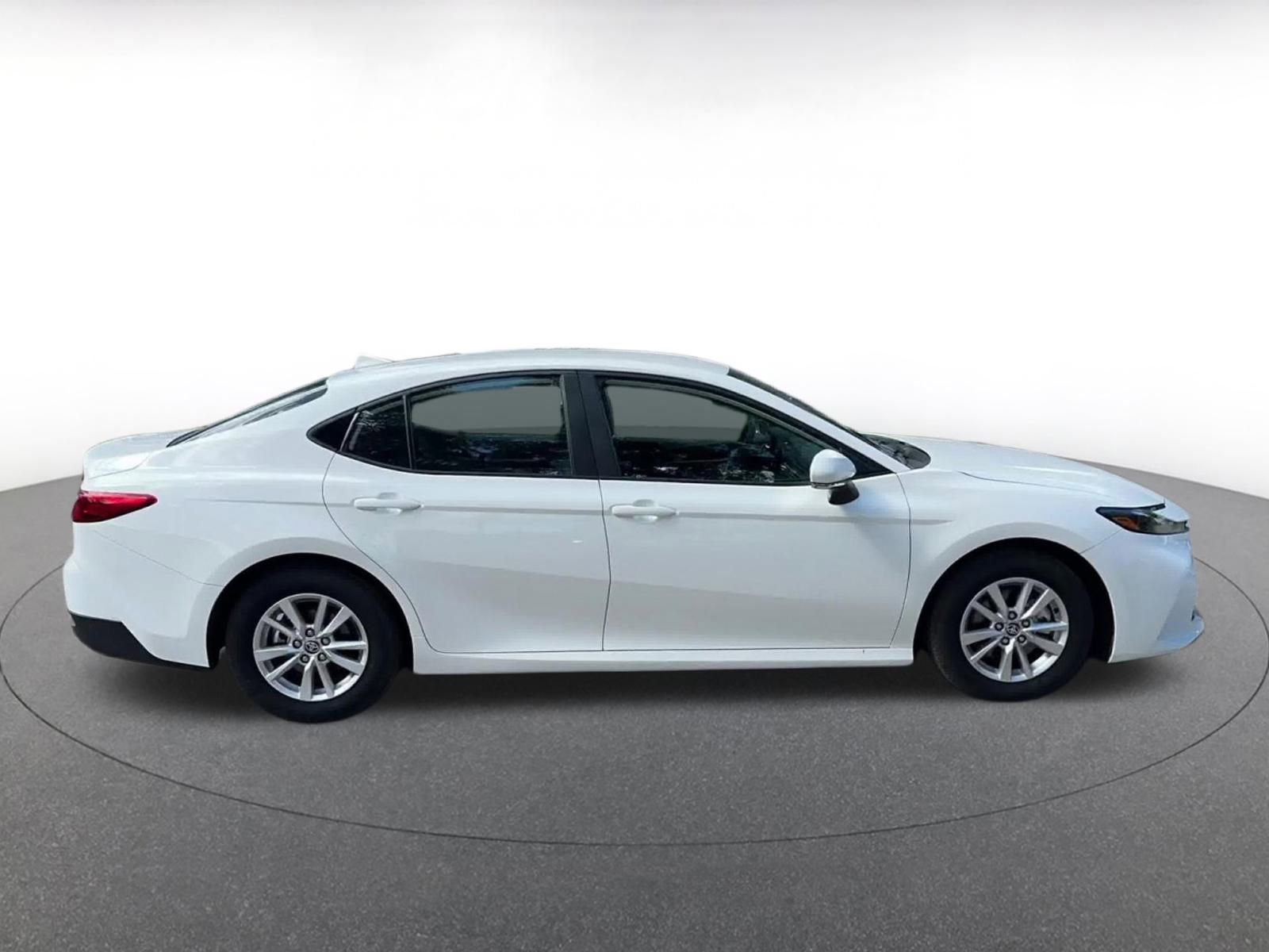 Thumbnail: 2025 Toyota Camry - 16