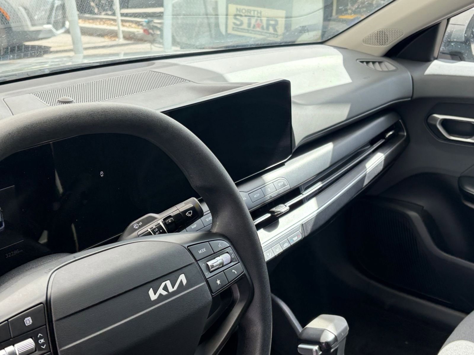 Thumbnail: 2025 Kia K4 - 34