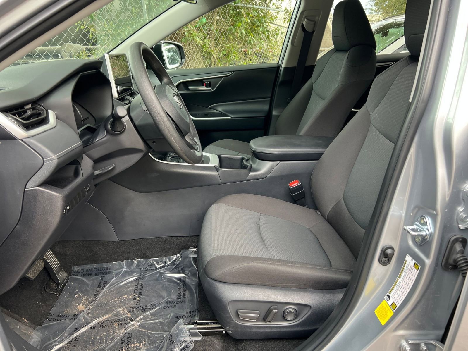 Thumbnail: 2025 Toyota RAV4 - 21