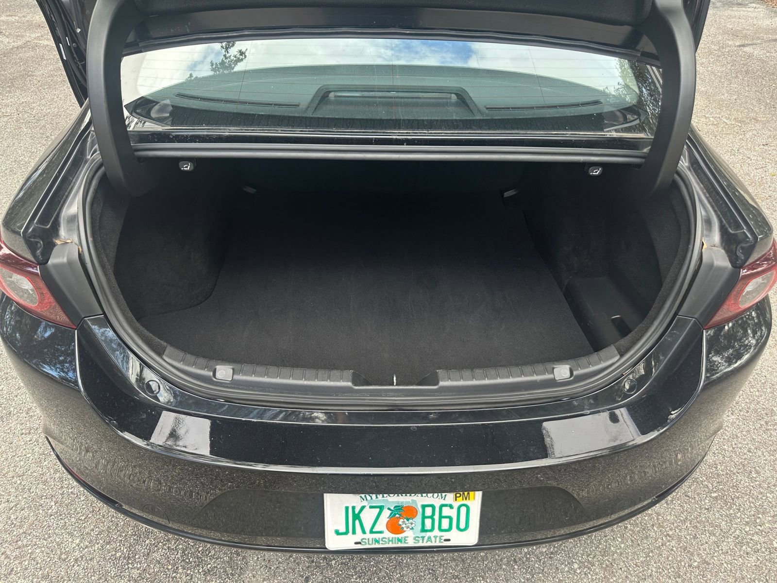 Thumbnail: 2025 Mazda Mazda3 - 24