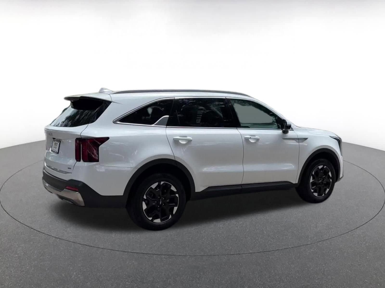 Thumbnail: 2024 Kia Sorento - 15