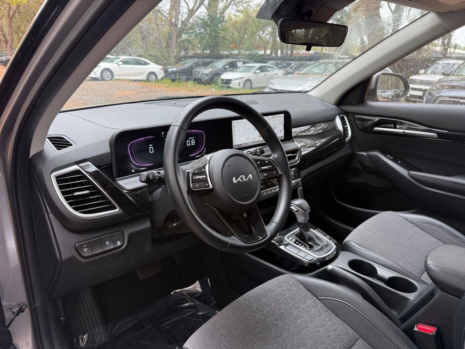 Thumbnail: 2025 Kia Seltos - 31