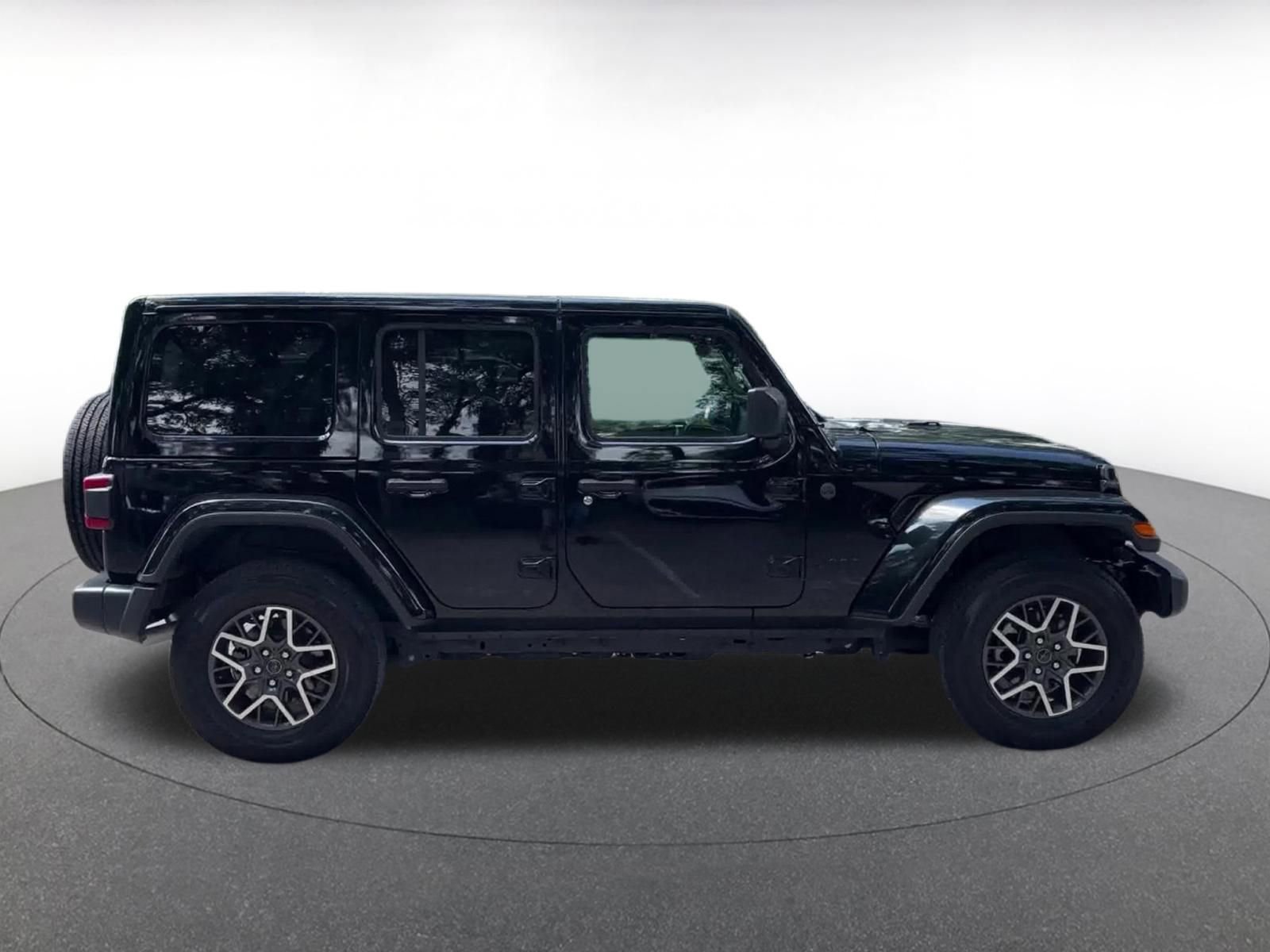 Thumbnail: 2025 Jeep Wrangler - 16