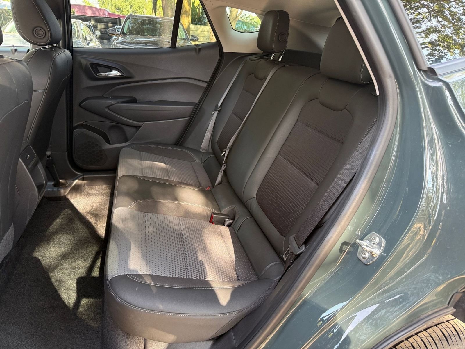 Thumbnail: 2025 Chevrolet Trax - 33