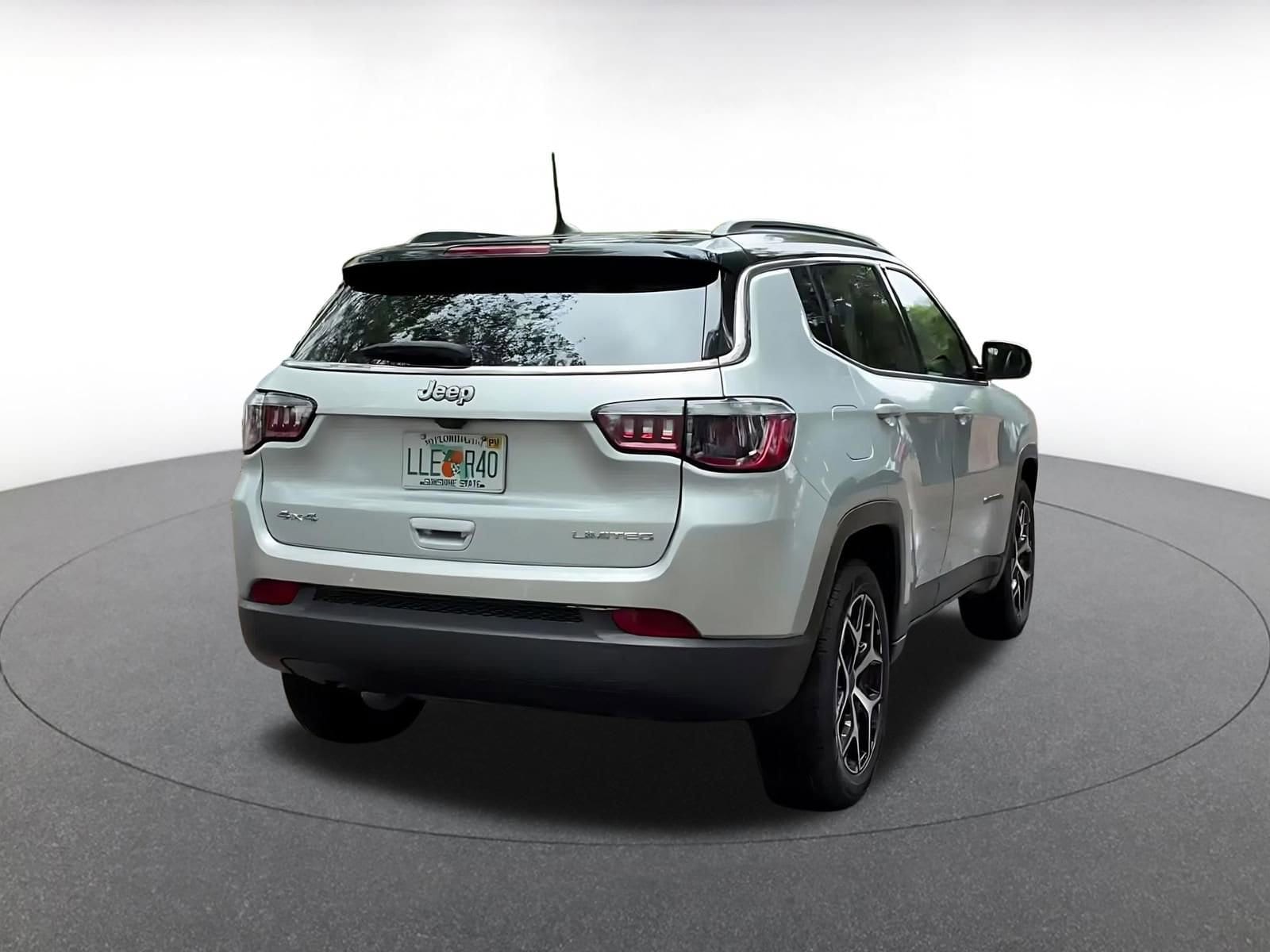Thumbnail: 2025 Jeep Compass - 14