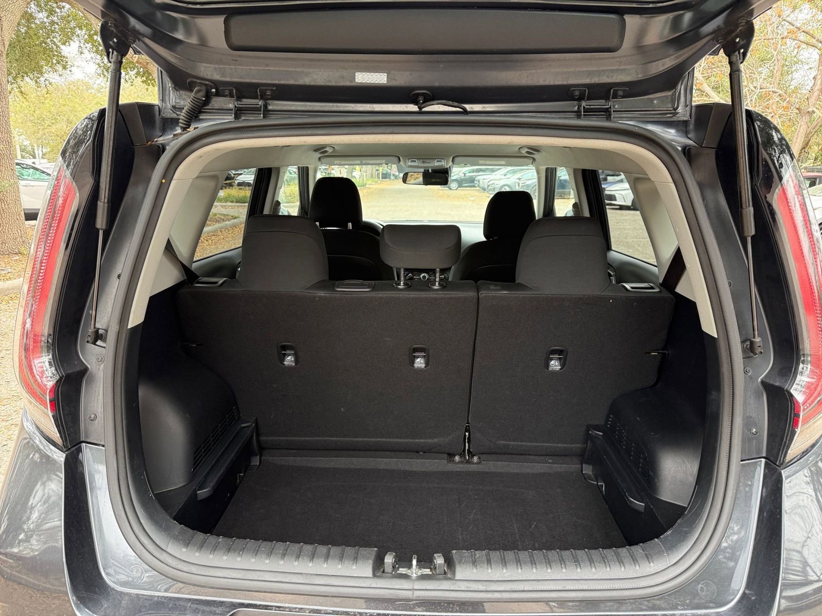 Thumbnail: 2025 Kia Soul - 25