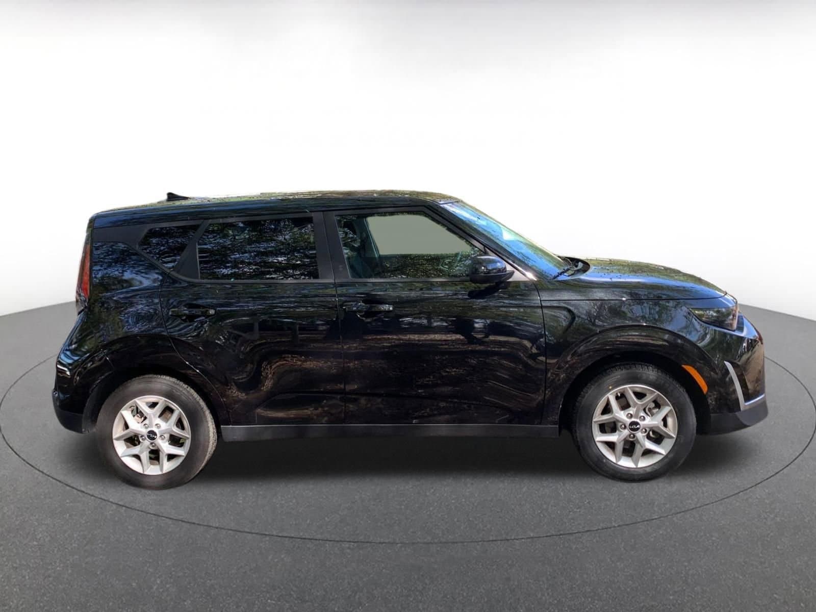 Thumbnail: 2025 Kia Soul - 8